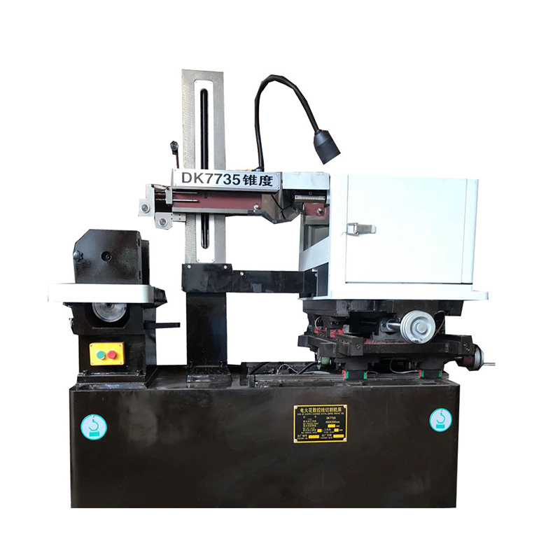 DK7735 ± 15 ° AZ modularni CNC EDM stroj za rezanje žice velike brzine