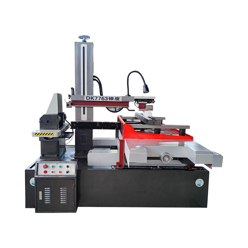 DK7763 Ne-standard F Model AZ prekomjerna struja zaštita CNC žica EDM stroj za rezanje velike brzine